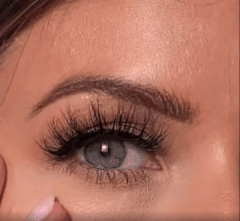 apply magnetic lashes with adhesive eyeliner