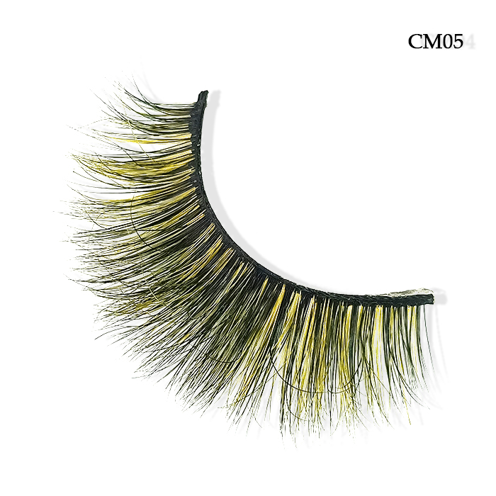 Straw yellow colored mink lashes