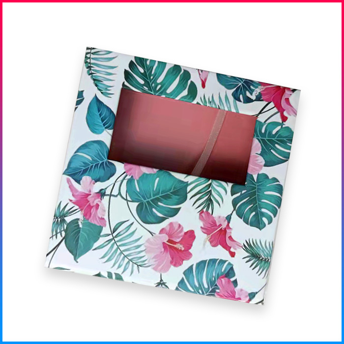 flora square magnetic eyelash packaging with rectangular window