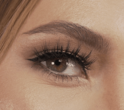 how to apply magnetic lashes with magnetic eyeliner