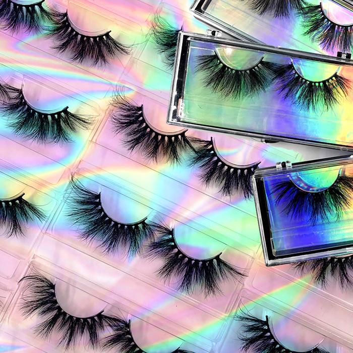 holographic eyelash packaging