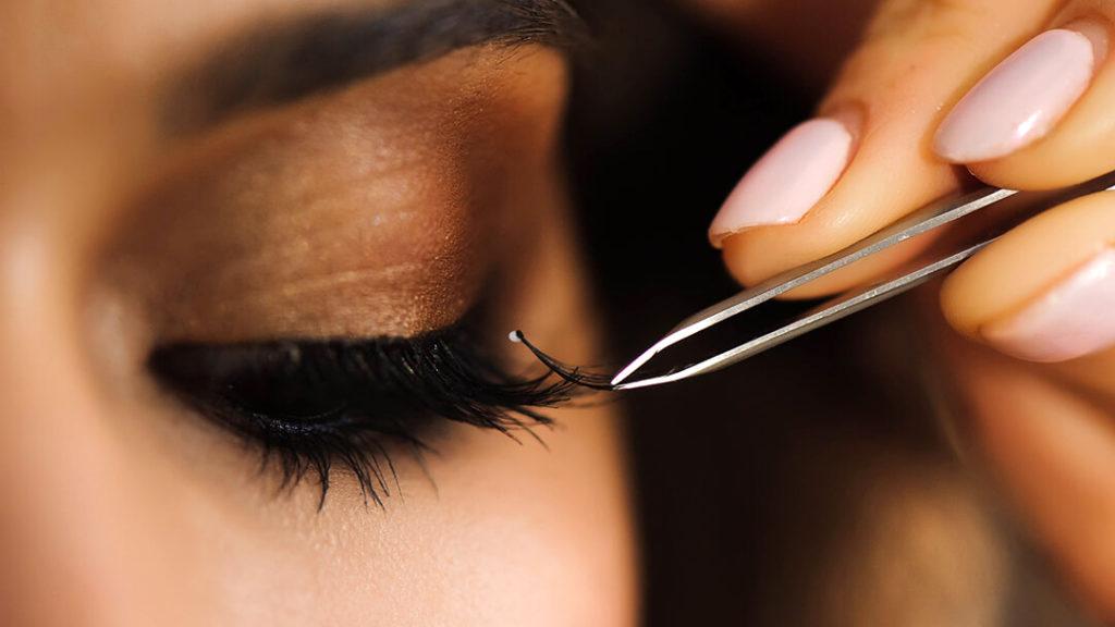 how to do diy lashes