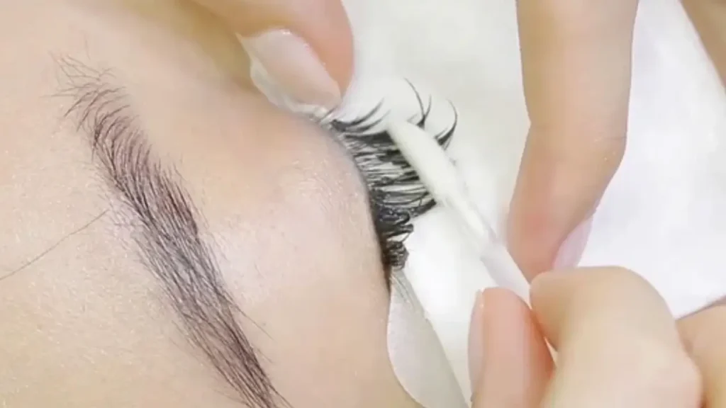 diy lash extension removal at home