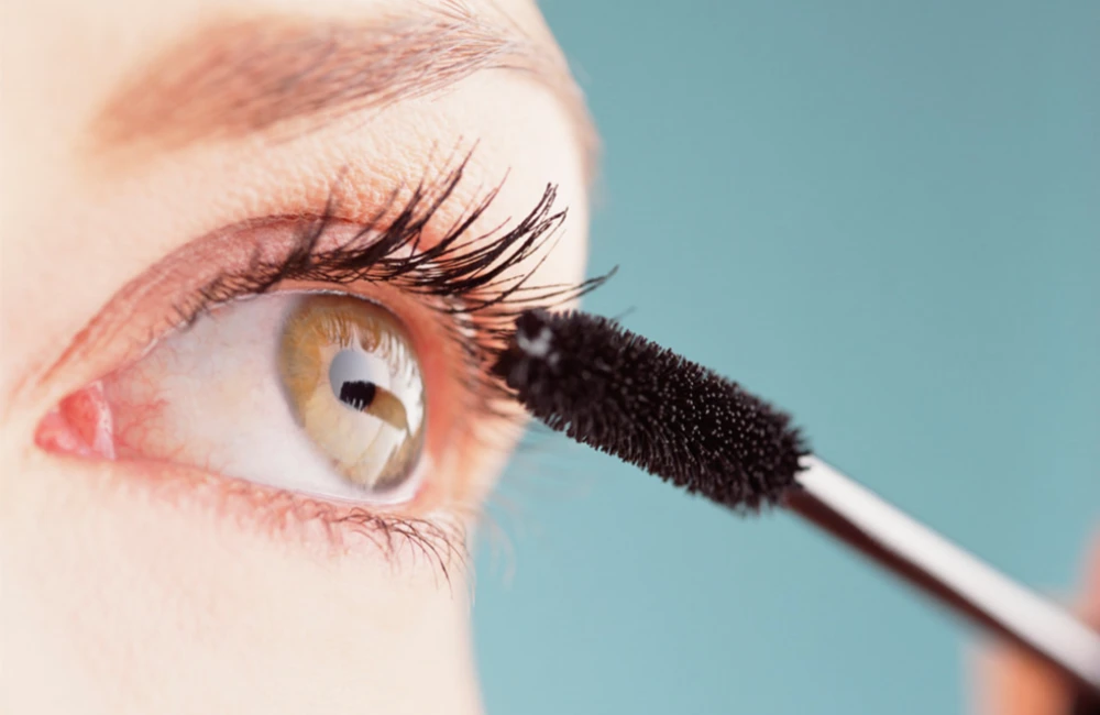 Overapplying Mascara