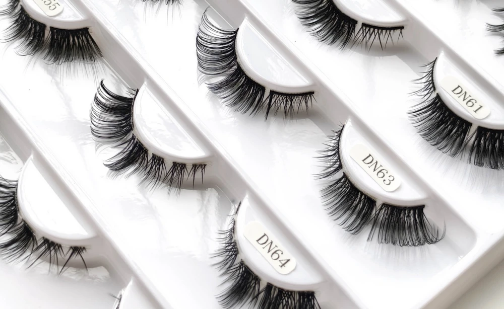 fox hybrid lash clusters