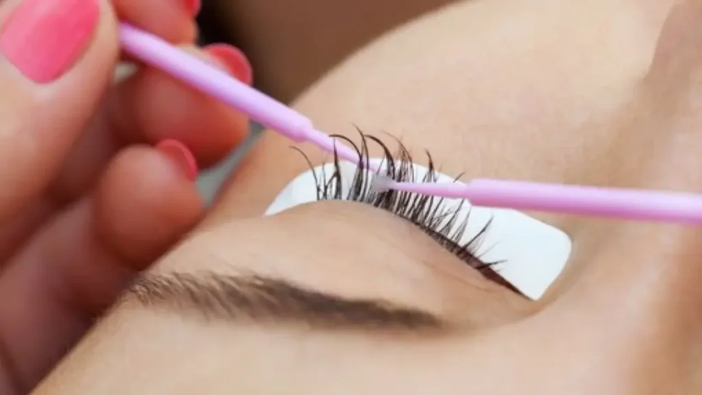 how much is lash extension removal