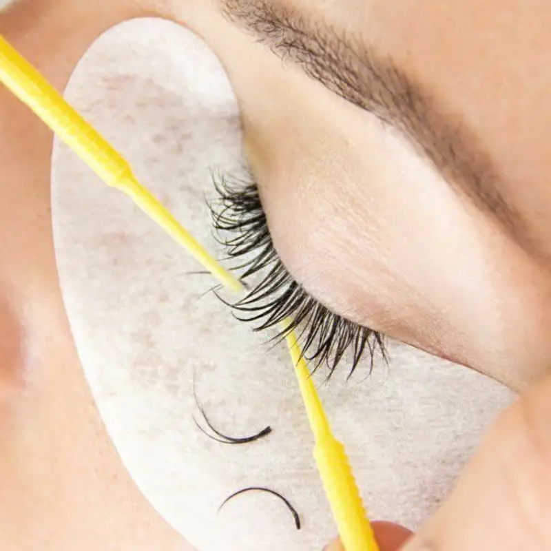 how to remove lash extensions at home