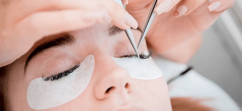 Factors Affecting the Longevity of Semi Permanent Lashes