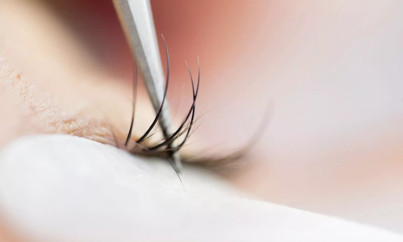 How to Apply Semi Permanent Lashes