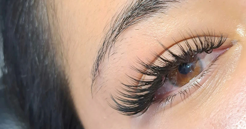 What Are Cat Eyelash Extensions