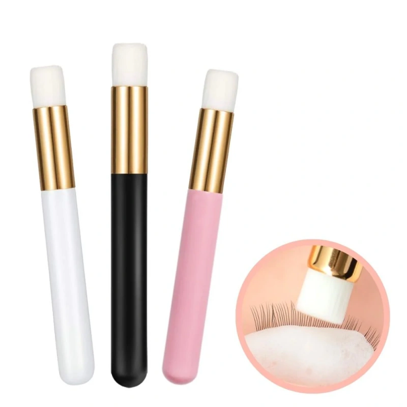 eyelash cleaning brush