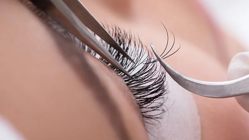 eyelash salon nature