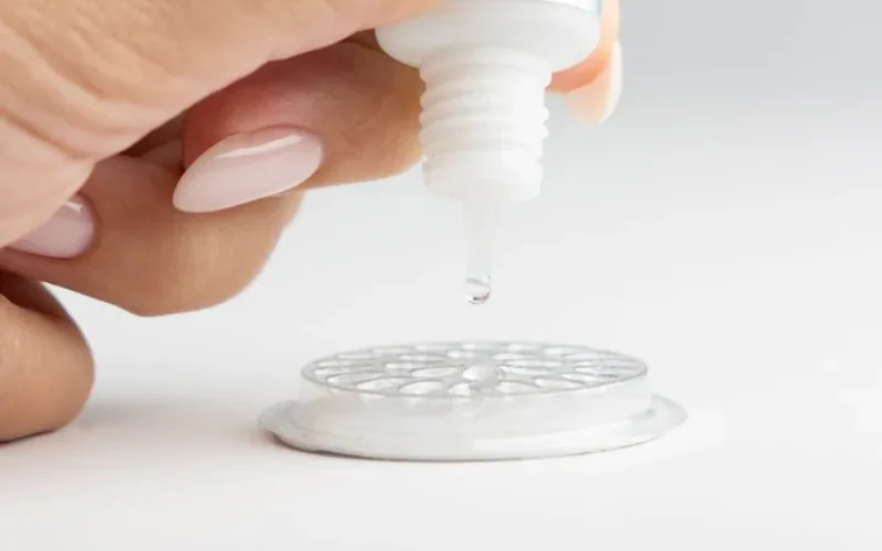 clear lash adhesive