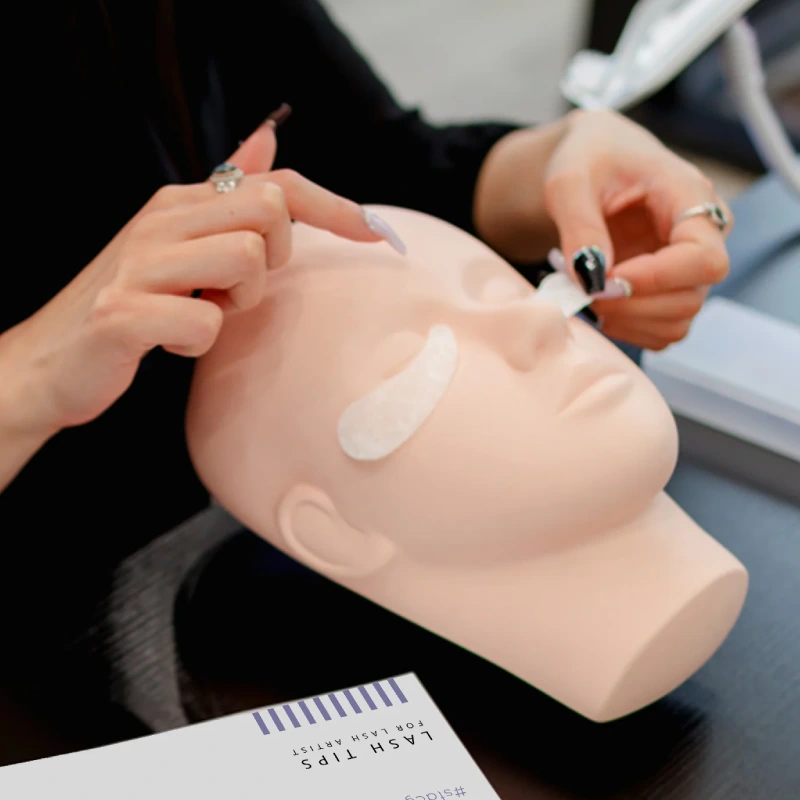 Manufacturing Lashes for Lash Tech Students