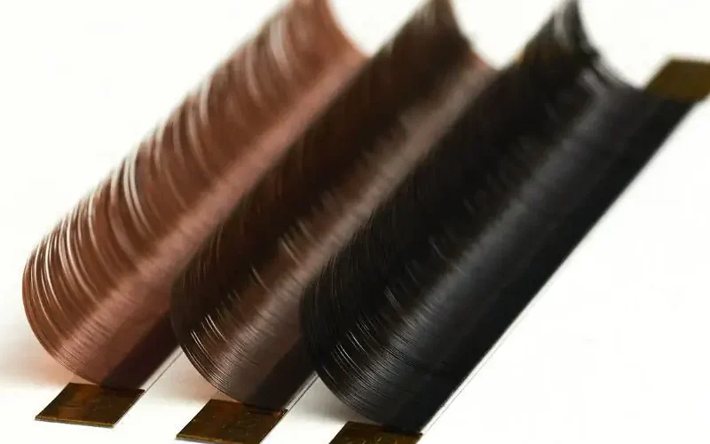 how to make lashes hold curl