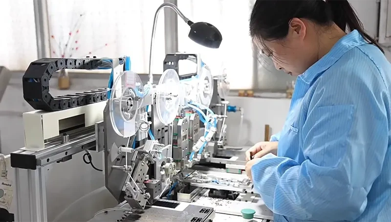 reliable eyelash manufacturer