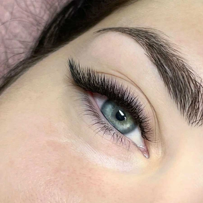 cat eye lash extensions