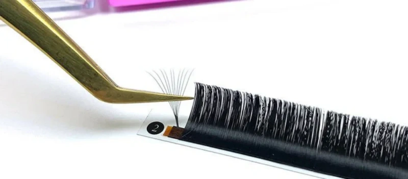 what are easy fan lashes