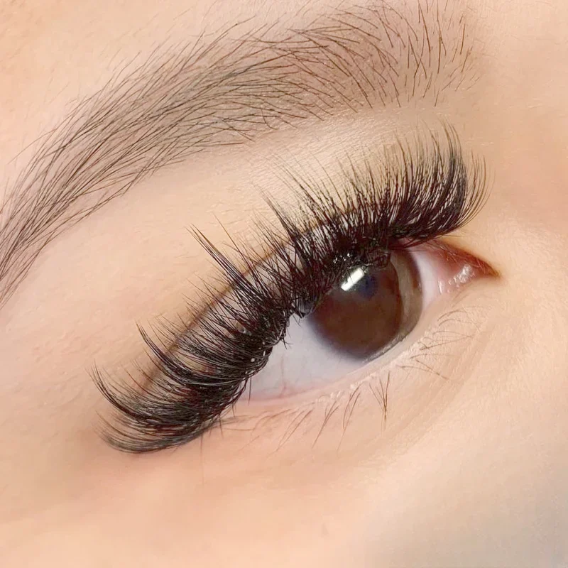 Hybrid Mega Volume Lashes