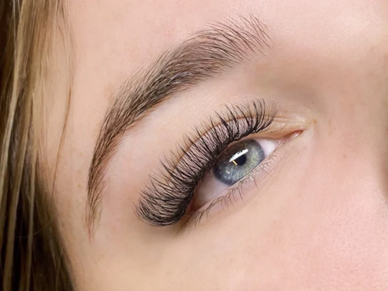 Light Wispy Lashes Extensions