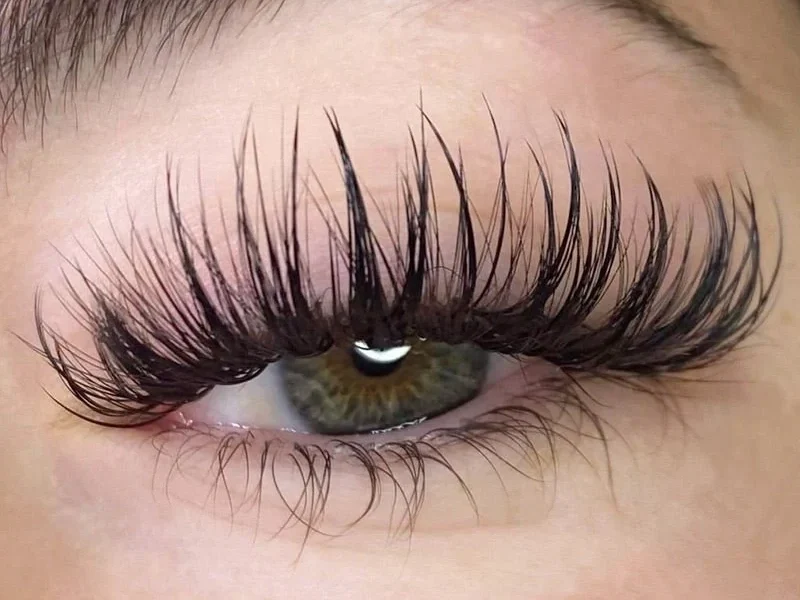 Long Wispy Lash Extensions