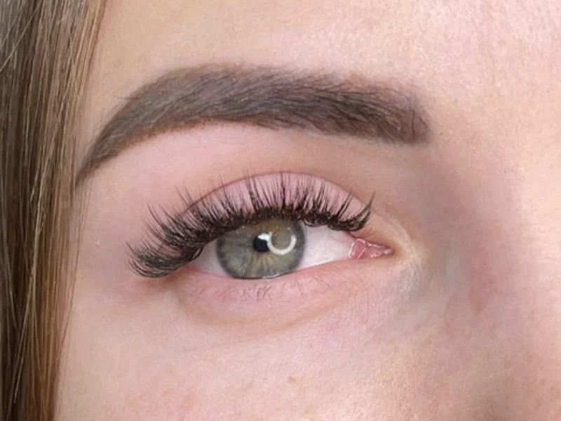 Short Wispy Lash Extensions