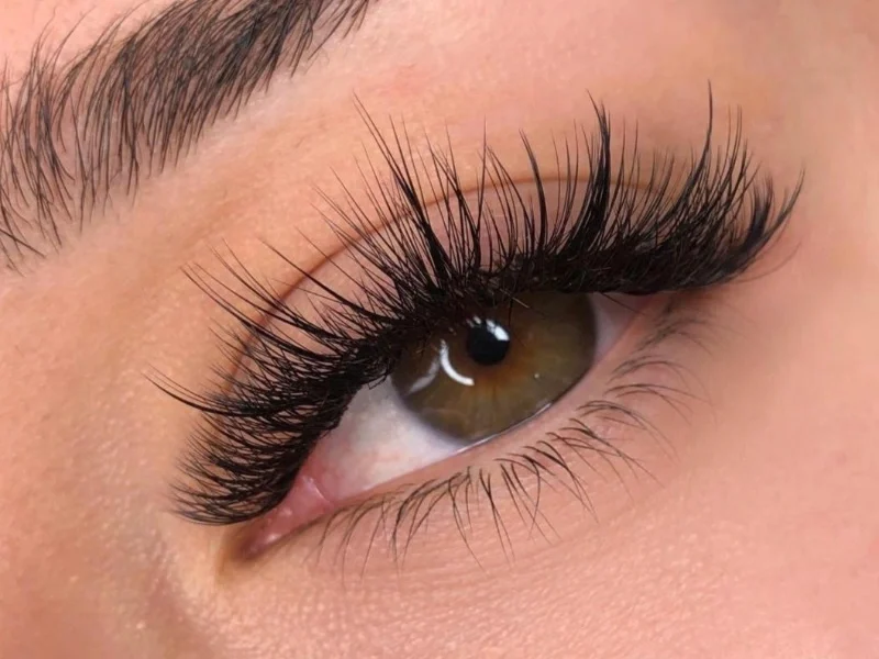 Wispy Russian Eyelash Extensions