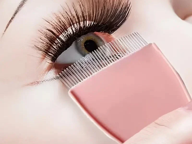 eyelash comb