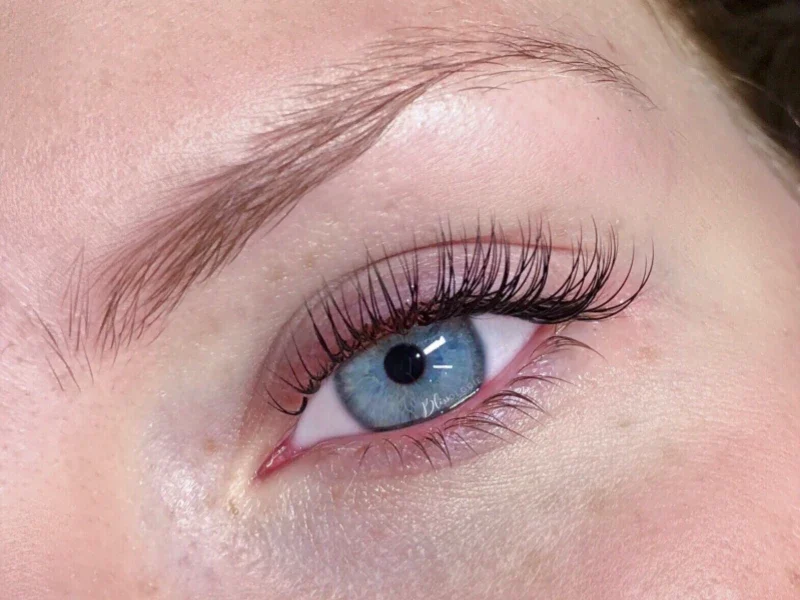 natural classic lash extensions